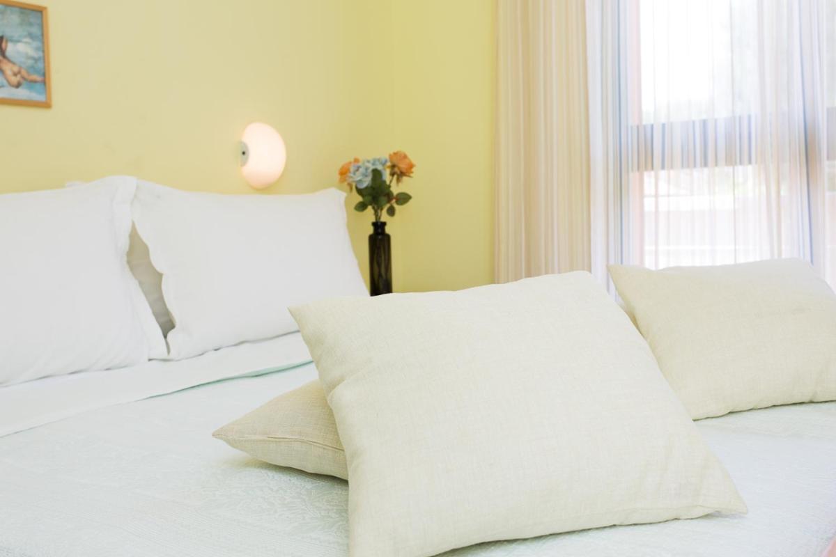 Hotel Valentino Пинарела Екстериор снимка